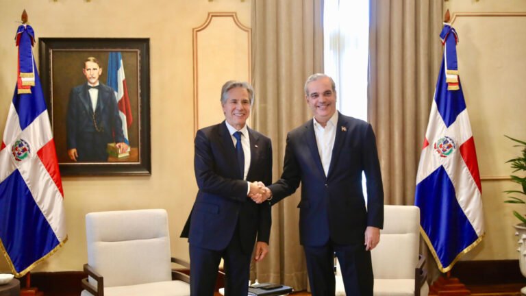 Presidente Abinader recibe en visita oficial al secretario de Estado norteamericano, Antony Blinken