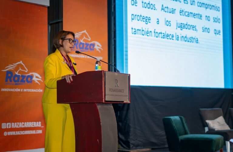 Yamile Gutiérrez se destaca en la feria Gaming & Technology Expo GAT en Santo Domingo