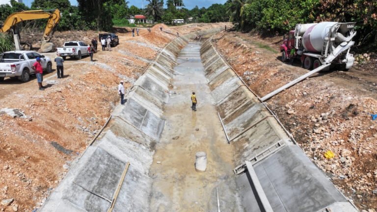 Indrhi rehabilita obras hidráulicas en Bajo Yuna, apoyo clave para arroceros en próxima cosecha de noviembre