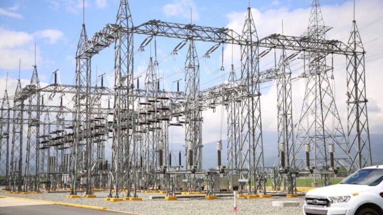 Gobierno proyecta instalación de 3,000 megavatios de energías renovables para esta gestión