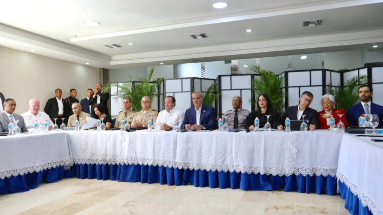 Presidente Abinader encabeza reunión de seguimiento al Plan de Seguridad Ciudadana
