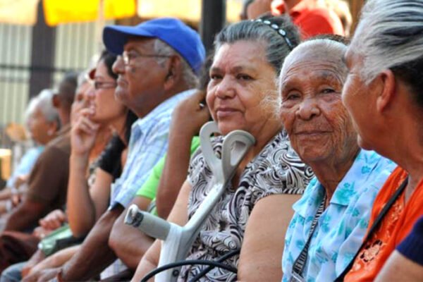Necesitamos un seguro médico apropiado para los pensionados