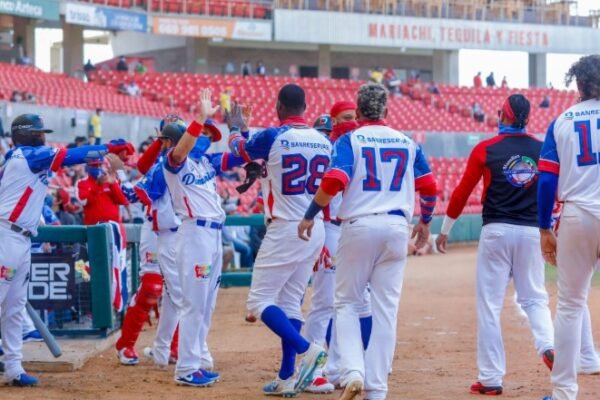 Dominicana vence 5×4 a Venezuela y va a la final de la Serie Del Caribe
