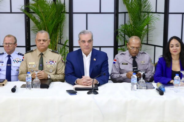 Presidente Abinader encabeza reunión de seguimiento al Plan de Seguridad Ciudadana