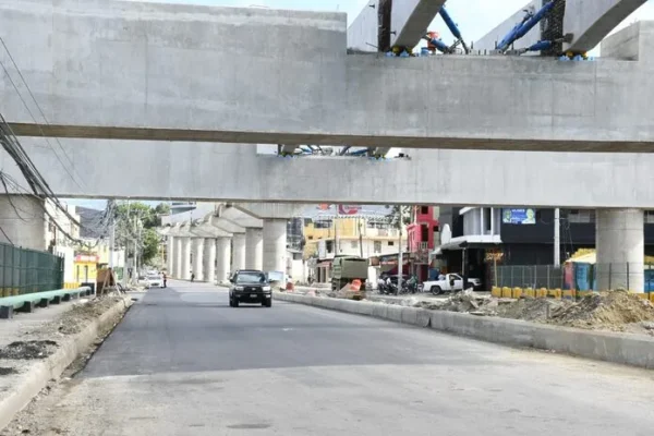 MOPC abre tramo clave de la avenida 27 de febrero en Santiago