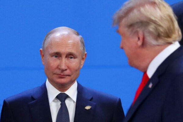 Trump amenaza a Putin con aranceles del 100% si no hay un acuerdo de paz con Ucrania en 50 días