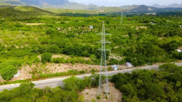 Gobierno inaugura línea de transmisión de 138 kV en Ocoa: clave para la estabilidad eléctrica del Sur