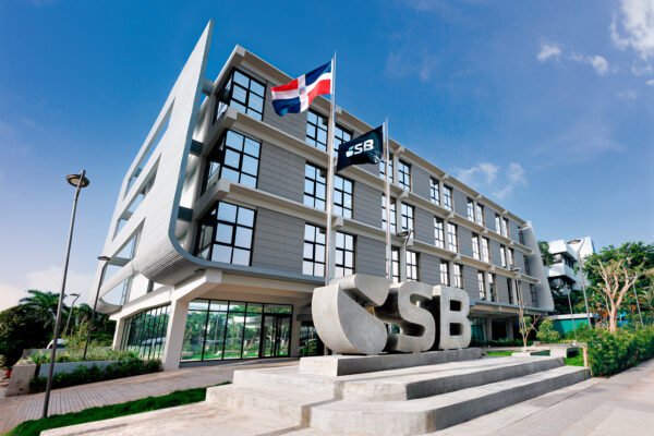 Superintendencia de Bancos dispone devolver dinero a usuarios reclamantes en el 2025