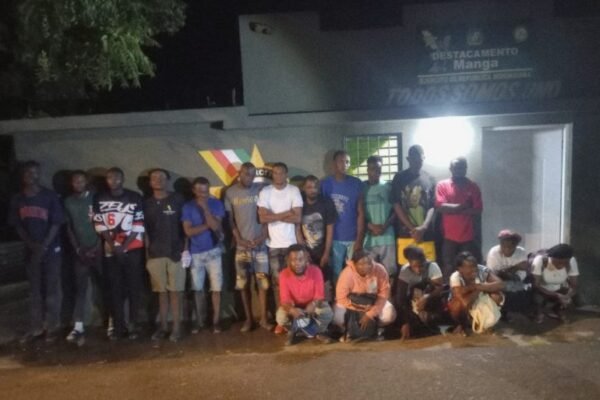 Ejército detiene a 21 haitianos en condición migratoria irregular en Guayubín
