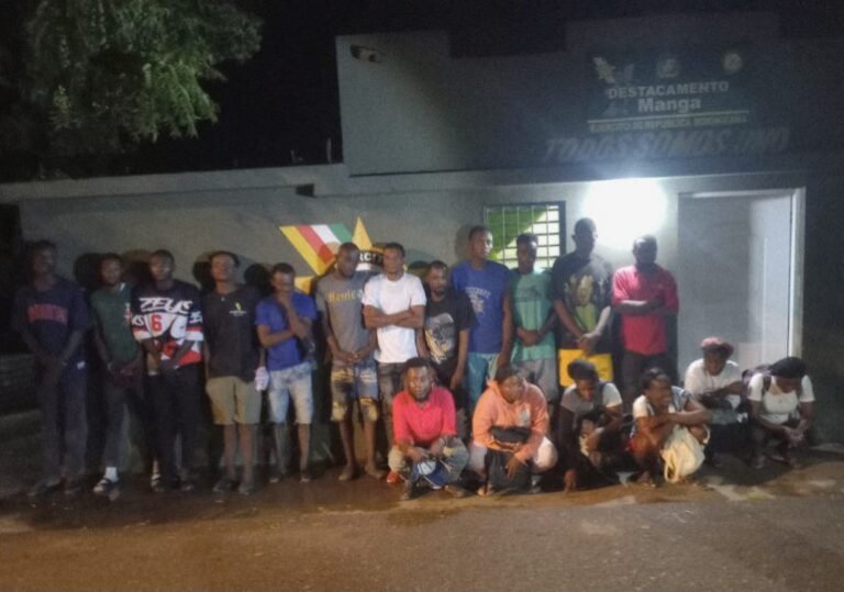 Ejército detiene a 21 haitianos en condición migratoria irregular en Guayubín