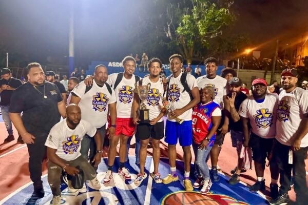 Club Estrellas del Salomé Ureña realiza cuarta versión de Torneo Interbarrial