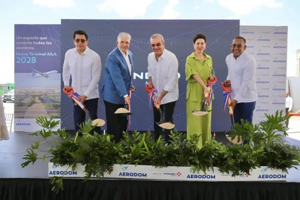 Con una inversión de 250 millones de dólares, Abinader inicia construcción terminal de pasajeros en el AILA