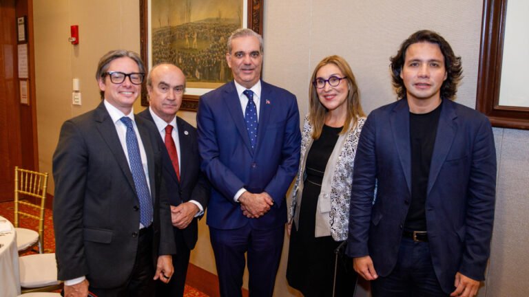 Abinader afirma que RD avanza hacia un futuro de prosperidad y sostenibilidad