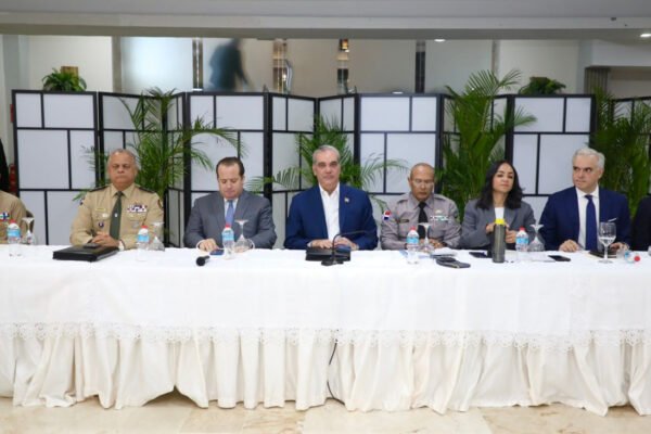 Presidente Abinader encabeza reunión de seguimiento al Plan de Seguridad Ciudadana