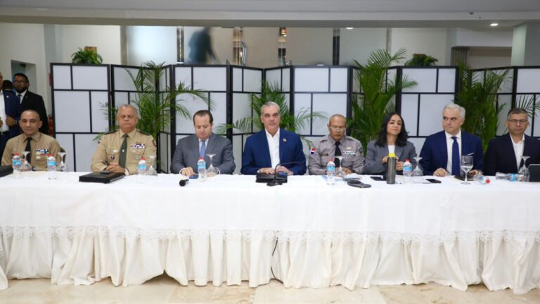 Presidente Abinader encabeza reunión de seguimiento al Plan de Seguridad Ciudadana