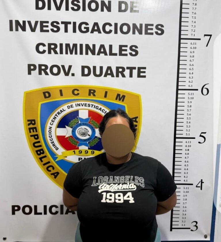 Policía Cibernética detiene mujer por extorsión de RD$500,000.00 contra un ciudadano
