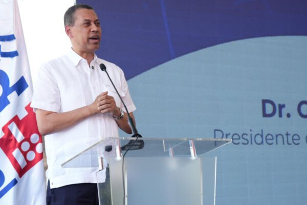 Indotel lanza programa de alfabetización digital para 100,000 personas