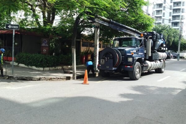 Alcaldía del Distrito Nacional mantiene trabajos preventivos para reducir impacto de las lluvias