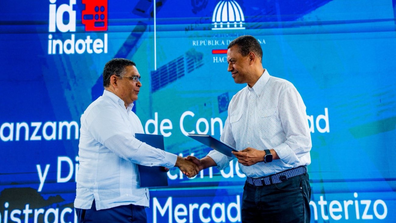 Indotel y Hacienda modernizan sistema de cobros en Mercado Fronterizo de Dajabón